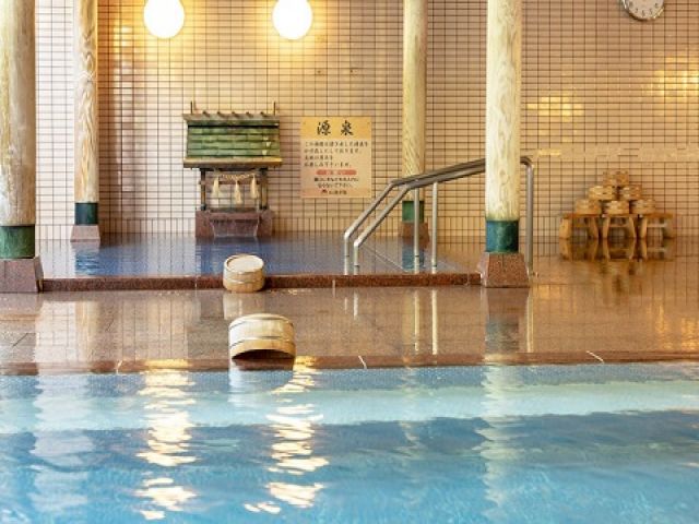 ここの一番の魅力は温泉です!!こんな泉質の温泉は私が知る限り他にありません!!