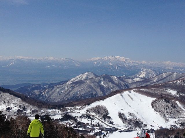 志賀高原の中でも人気のスキー場「焼額山スキー場」山一つがゲレンデという感じ。楽しもう！
