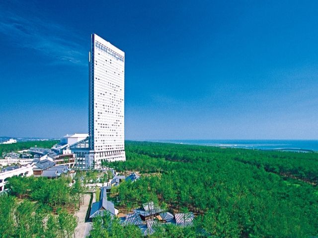 南国ムード溢れる大型リゾートホテル☆