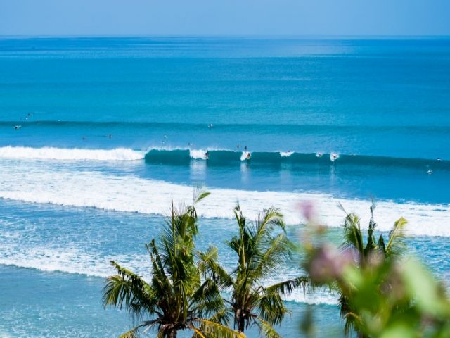 宮崎はサーフィンのメッカです☆青島は特に人気スポット！