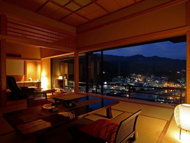 高台に位置しているので景観は抜群！下呂の温泉街を一望出来ちゃいます♪