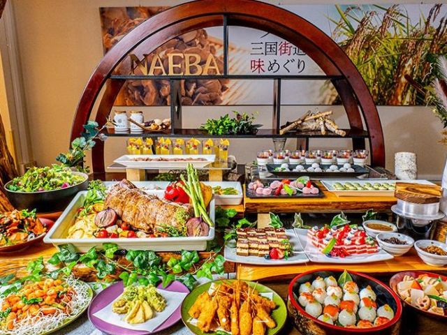 ビュッフェ会場で勤務！
忙しいけれど時給も高いので短期で稼げます！