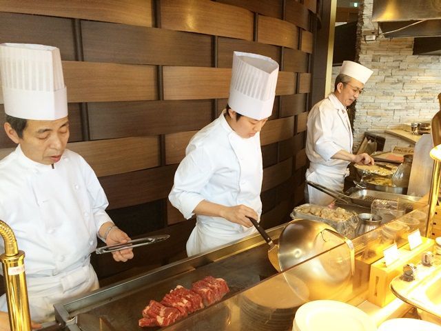 調理さん・調理補助さん大募集!!休日は皆さんパウダースノーを調理してます(*^^)v