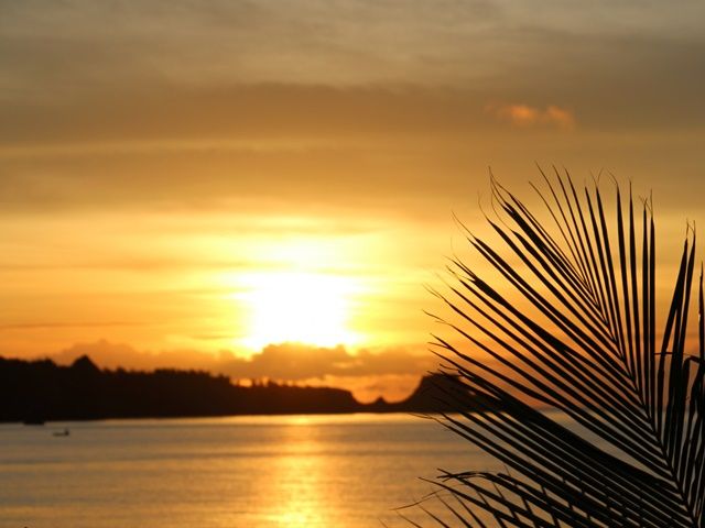 徒歩圏内に夕日を眺められるビーチがあります♪穏やかな時間が流れる沖縄で癒されませんか？