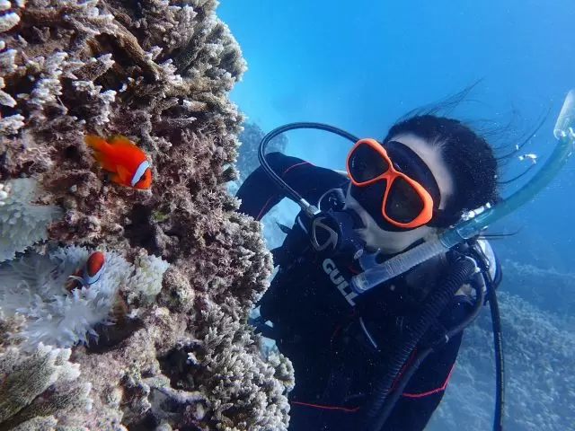 休日はダイビング！なんてことも出来ちゃいます♪
海の魅力にハマっちゃいますよ！！