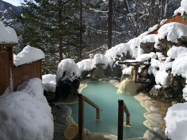 こんな機会でなければできない秘湯に入り放題なお仕事！リゾバを通じて味わってみませんか？