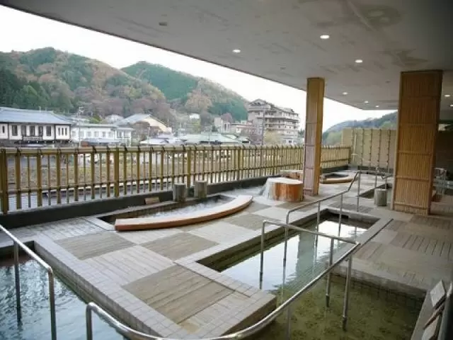 館内温泉が利用可能！美人の湯としても人気で館内に19種類の温泉があるという温泉天国です！