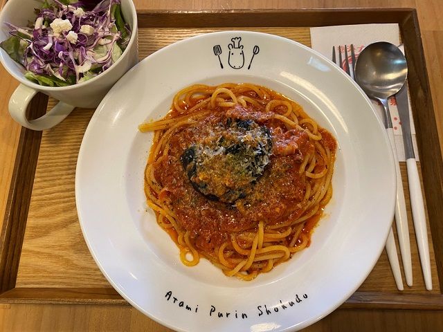 フレンチトースト・プリン・パスタやハンバーグ...！食堂というよりかわいいカフェです♪