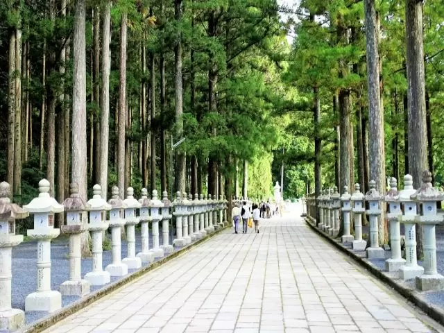 1度は奥の院を参拝してみて下さい♪