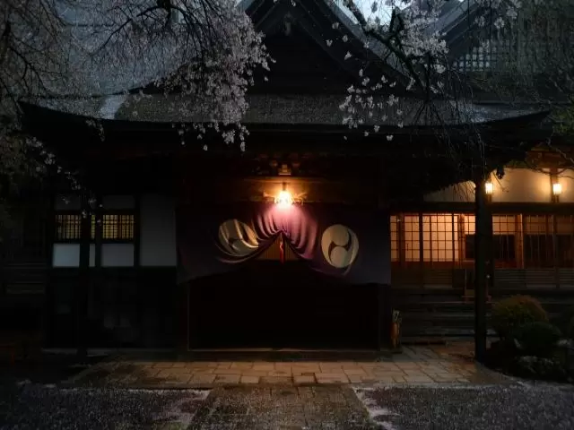 荘厳な空気