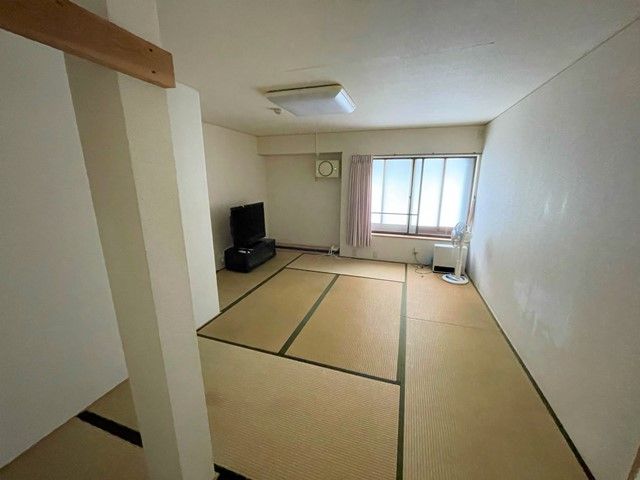 お部屋はこんな感じです！！