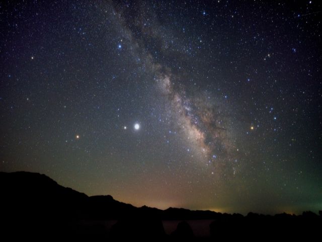 鳥取県は「星取県」になりました。どこからも天の川が見え、いつでも流れ星が見れます。