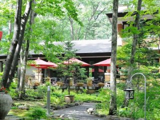 働きやすさ◎避暑地白馬で調理補助のお仕事です！フレンチ経験無い方も大歓迎です♪