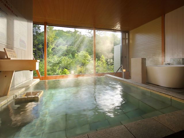 毎日温泉も楽しめる◇
自慢の源泉かけ流しのお風呂は最高です!!