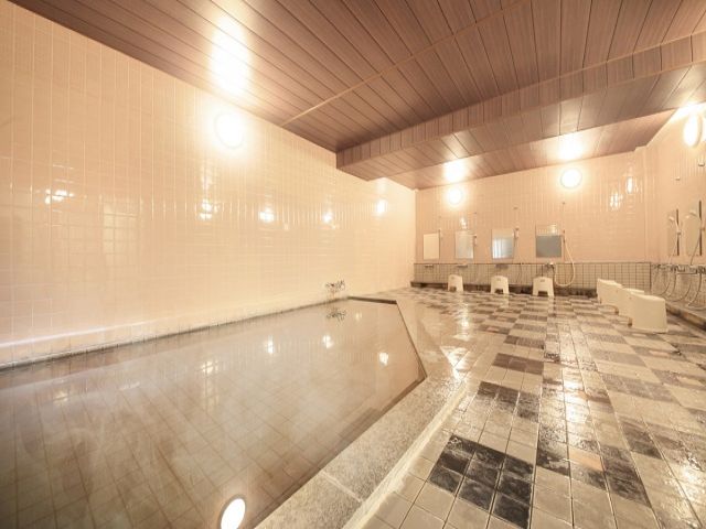 寮内の共同の大浴場です！温泉入浴もリゾバの特権ですね。
※本社寮（徒歩1分）