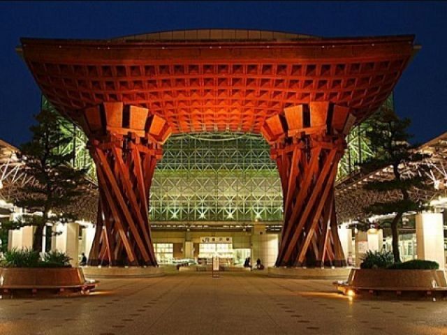 少し足を伸ばせば金沢まで観光にも行けちゃいます♪