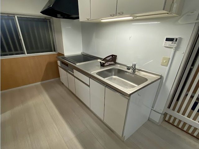 どの寮にもキッチン付いてます！！（複数箇所有るので、一例です）