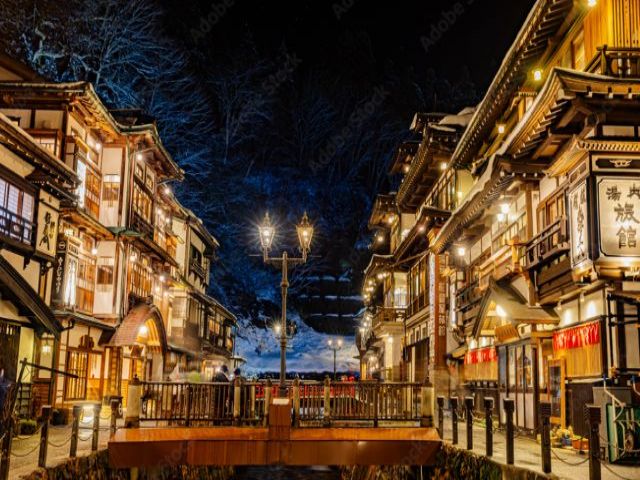 温泉街の中にあるので、毎日綺麗な街並みを眺めながら通勤できます♪