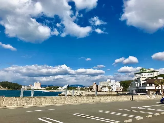 白浜の海は青くて本当にキレイです☆