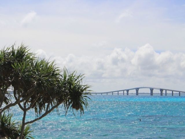 伊良部大橋～！！約3.5キロの無料の橋では、日本で最長！！！