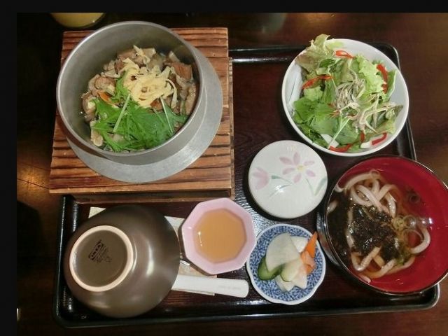 新潟には美味しい食べ物が沢山ございます。