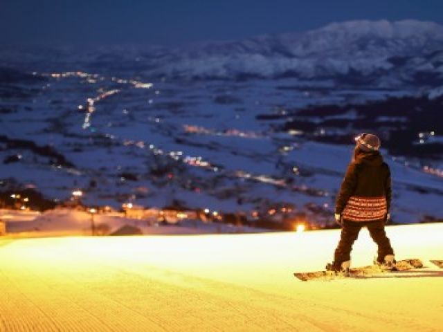 ナイター有、パーク有。沢山滑りたい方も大歓迎！！！