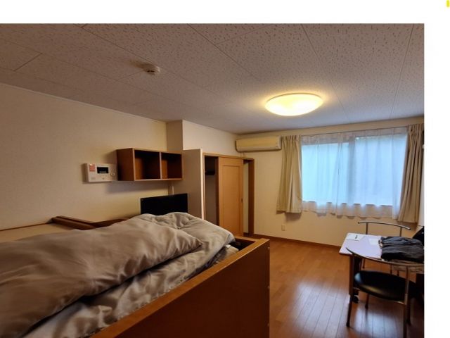 綺麗な個室寮。寮周辺には、スーパーなどもございます