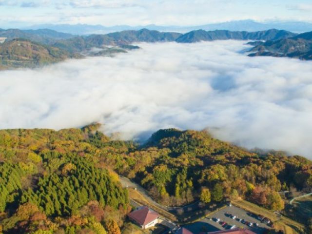 ～雲海スポットまで車で5分～首都圏からこんなに近くても絶景が楽しめるんです！