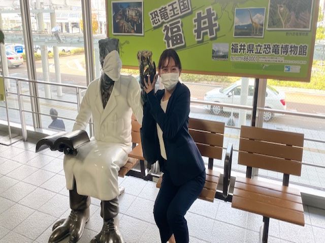 福井駅に周りには恐竜もいっぱいいますよ～！
休みの日は恐竜博物館もおすすめ！！