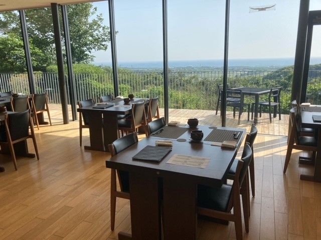 レストラン会場から海を見渡せます！