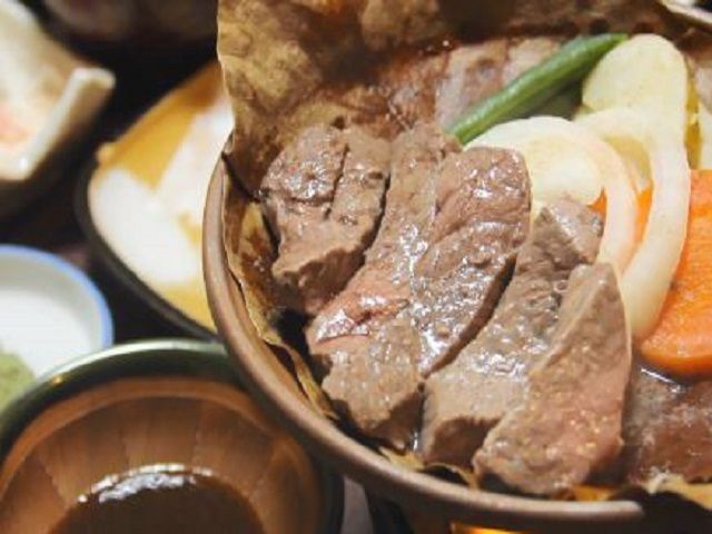 ここにきてお肉といえば飛騨牛でしょ！！お肉をほうばると豊潤な香りと味わいが楽しめるとか！！
