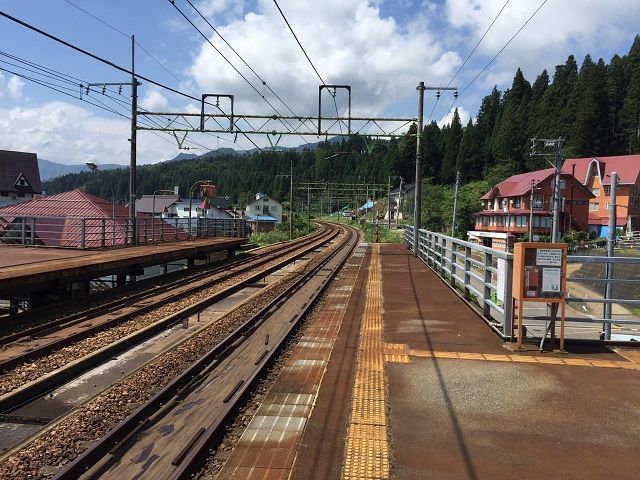 駅からは送迎バスも出ているので赴任時も安心♪