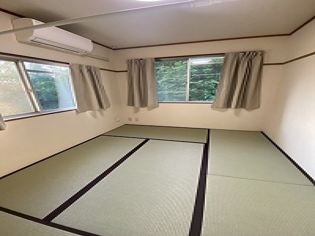 寮の部屋です。ゆっくりとお仕事の疲れを癒してください。