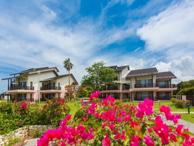 職場の敷地は広く、開放的で爽快感のあるホテルです！