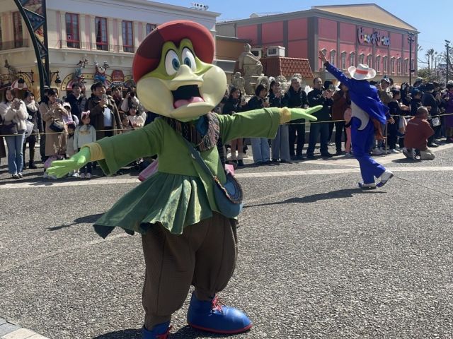 就業期間中に使えるフリーパス券ももらえます☆