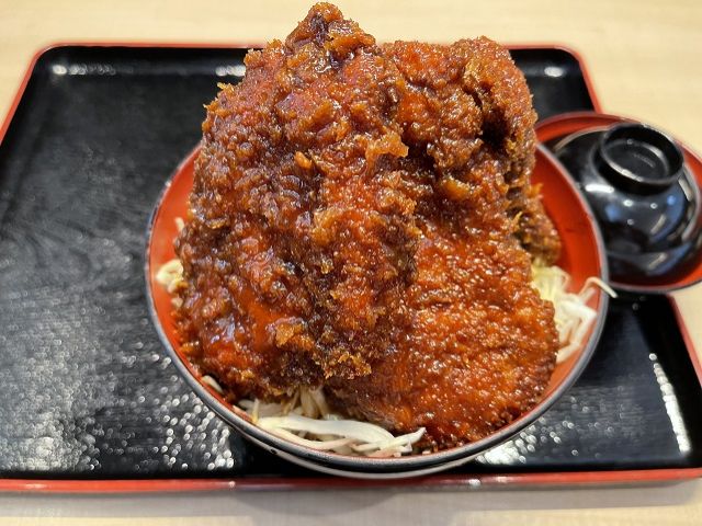 有名なソースかつ丼です！