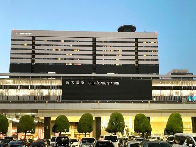 新大阪駅から徒歩1分のホテルになります!!