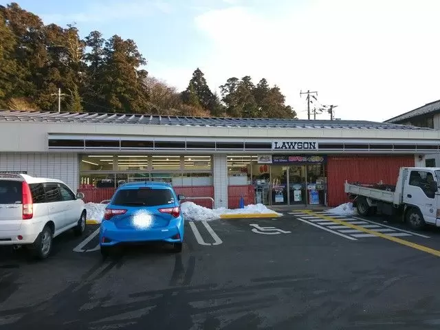 ★シャトルバスで１５分程で行くことができるコンビニです★