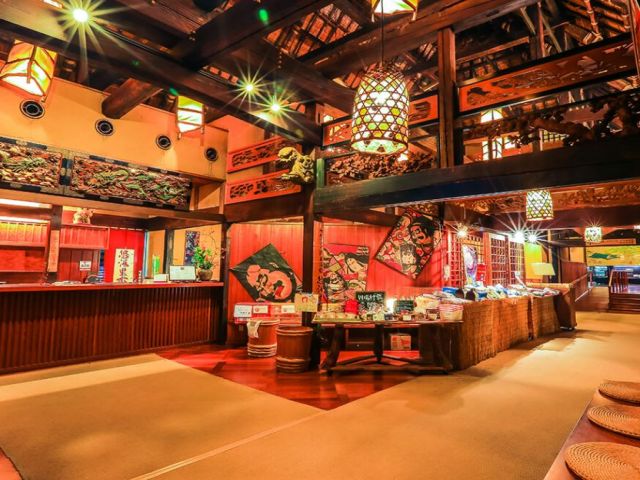 館内（フロント周り）になります♪