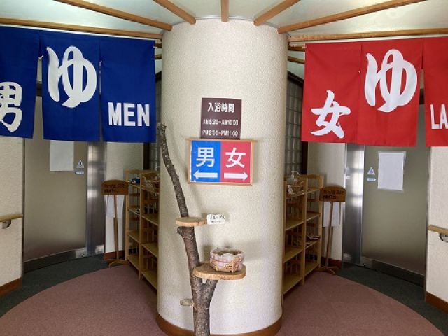 大浴場の清掃もお願いします。
