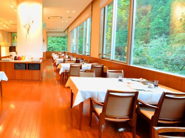 職場は落ち着いた雰囲気のレストランです♪朝食・夕食をご担当いただきます。