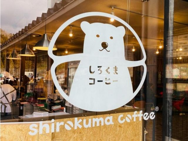 オシャレなゲレンデ内カフェのお仕事です♪ドリンクやクレープなどの販売業務です☆