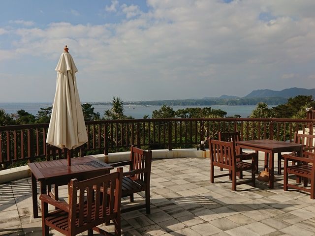 沖縄本島北部の広大な敷地を誇るリゾートホテル♪風通しが良く、働きやすい！と好評の職場です★