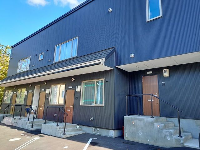 寮外観！職場から徒歩9分の立地にあります。