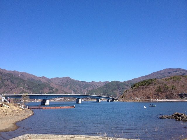 もちろん河口湖もすぐ目の前！