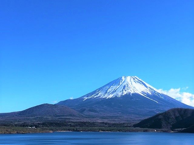 四季折々の姿を見せる富士山は絶景です(^^)