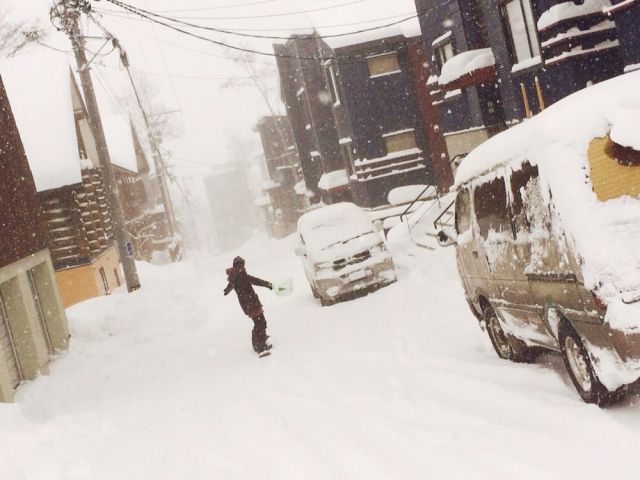 滑ったあとは仕事です。※メリハリ大事