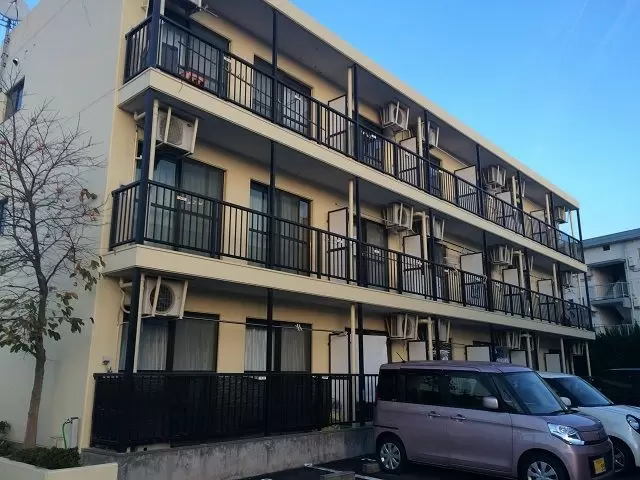 寮は嬉しい完全個室寮です。
洗濯はコインランドリーをご利用してください。