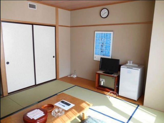 館内寮の写真です！他寮が3か所ございますが、
どの寮も友人・カップル同室OKです！