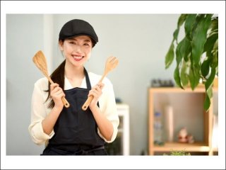 ≪客室住み込み×温泉利用可×サウナ利用可≫通し勤務でプライベートの確保も！